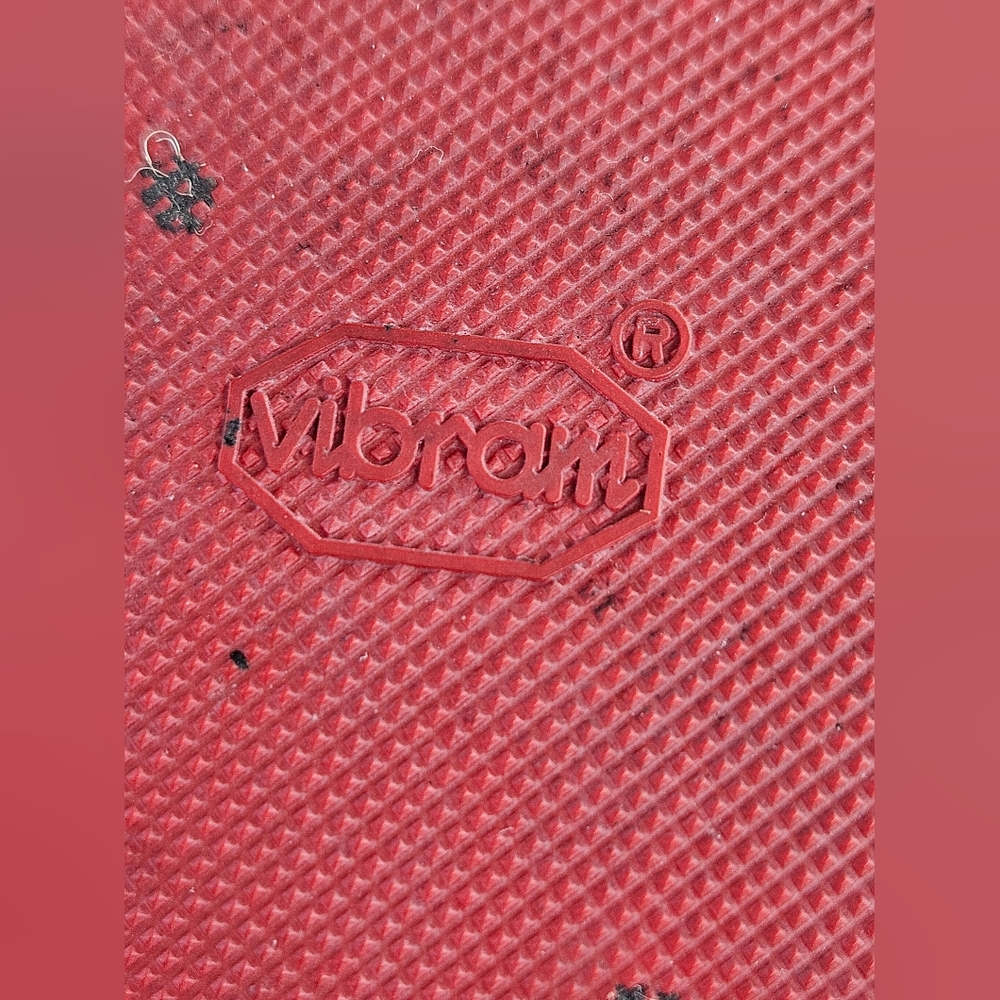 Christian Louboutin Isabelle Wedge Sandals - Picture 6 of 9